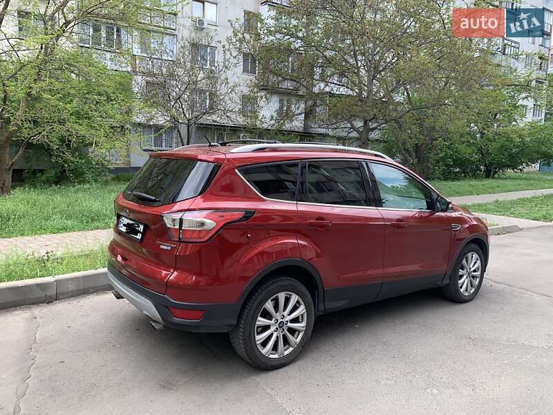 Внедорожник / Кроссовер Ford Escape 2016 в Одессе