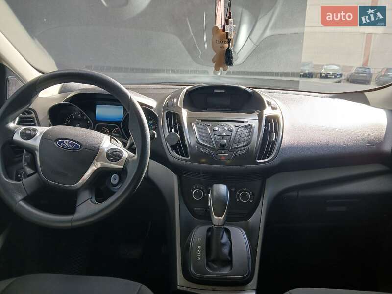 Внедорожник / Кроссовер Ford Escape 2016 в Тернополе