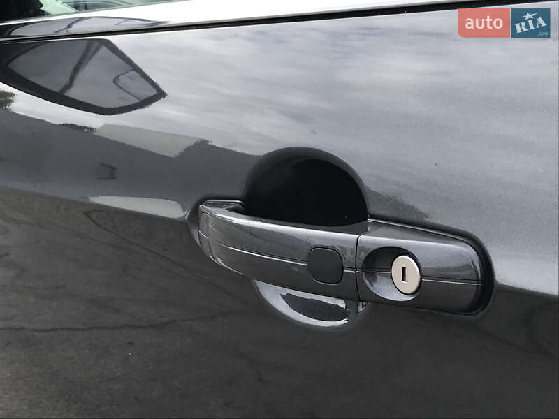 Внедорожник / Кроссовер Ford Escape 2018 в Полтаве