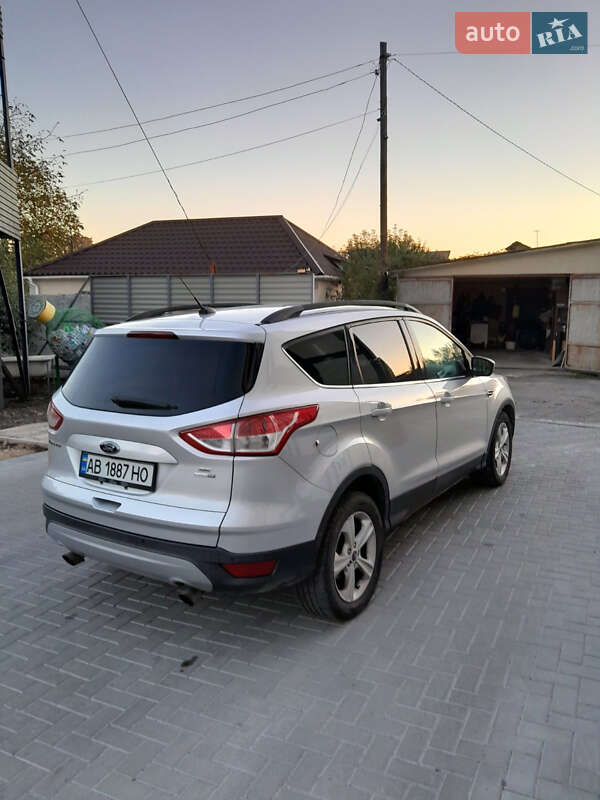 Внедорожник / Кроссовер Ford Escape 2015 в Жмеринке