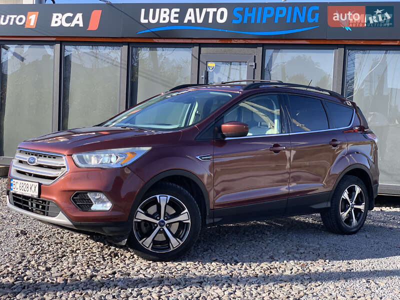 Внедорожник / Кроссовер Ford Escape 2017 в Львове