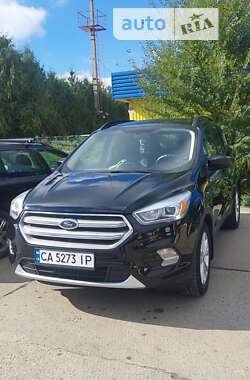 Внедорожник / Кроссовер Ford Escape 2016 в Умани