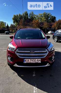 Позашляховик / Кросовер Ford Escape 2017 в Києві