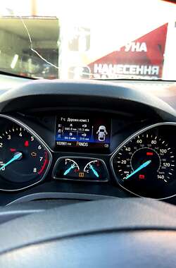 Внедорожник / Кроссовер Ford Escape 2017 в 