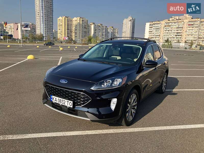 Внедорожник / Кроссовер Ford Escape 2021 в Киеве