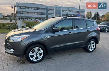 Внедорожник / Кроссовер Ford Escape 2016 в 