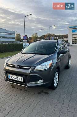 Внедорожник / Кроссовер Ford Escape 2016 в 