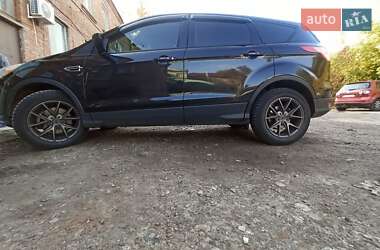 Внедорожник / Кроссовер Ford Escape 2015 в Сумах