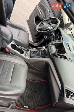 Внедорожник / Кроссовер Ford Escape 2014 в 