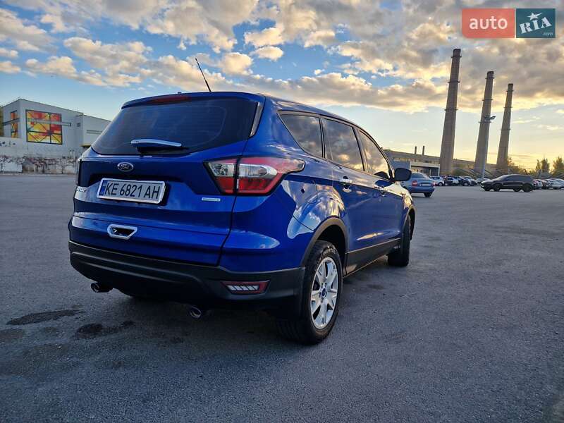 Внедорожник / Кроссовер Ford Escape 2018 в Днепре