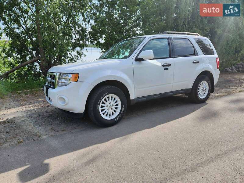 Внедорожник / Кроссовер Ford Escape 2010 в Ставище