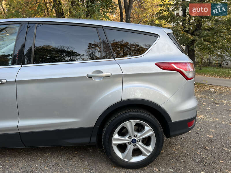 Позашляховик / Кросовер Ford Escape 2016 в Одесі