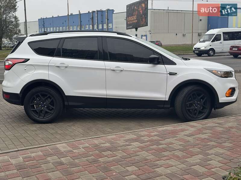 Внедорожник / Кроссовер Ford Escape 2018 в Кременчуге фото 6 Внедорожник / Кроссовер Ford Escape 2018 в Кременчуге