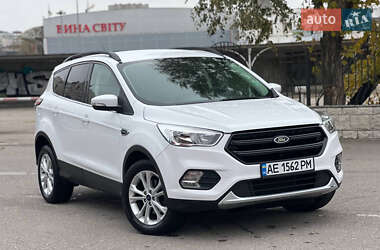 Позашляховик / Кросовер Ford Escape 2016 в Запоріжжі