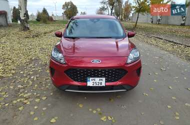 Внедорожник / Кроссовер Ford Escape 2020 в 