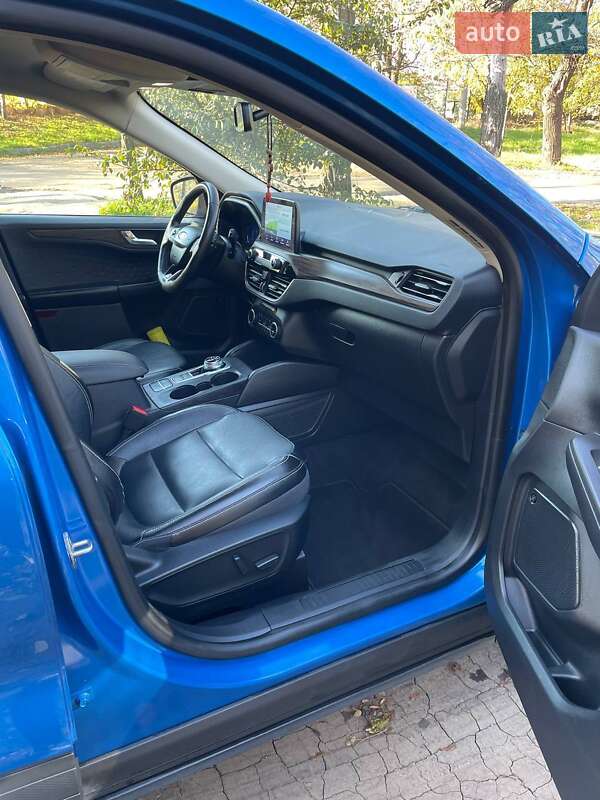 Позашляховик / Кросовер Ford Escape 2020 в Одесі