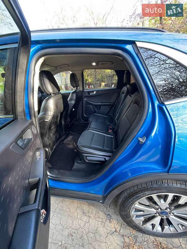 Позашляховик / Кросовер Ford Escape 2020 в Одесі