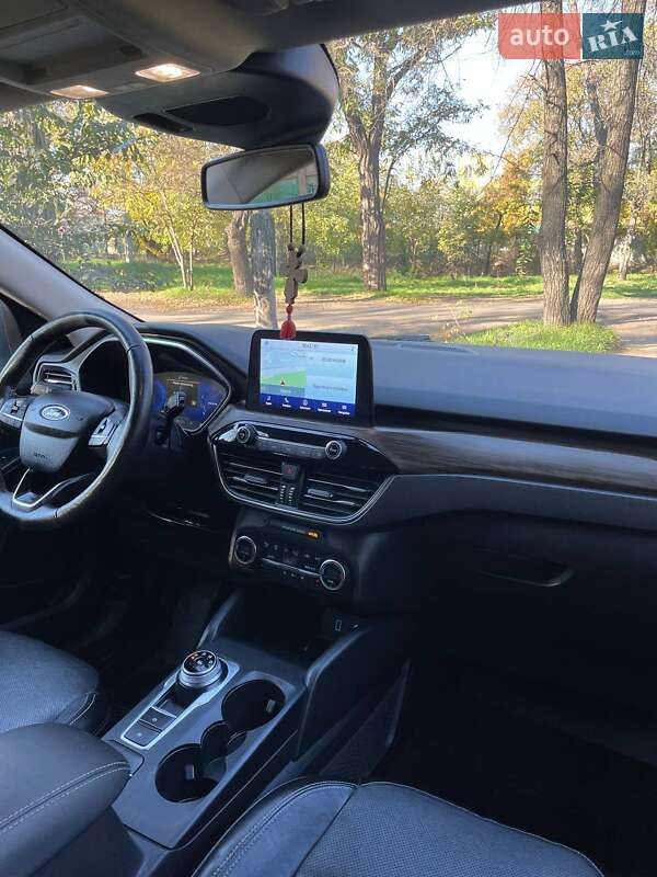 Позашляховик / Кросовер Ford Escape 2020 в Одесі