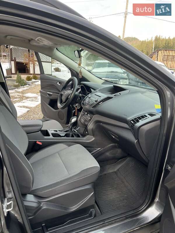 Внедорожник / Кроссовер Ford Escape 2018 в Буковеле