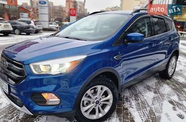 Позашляховик / Кросовер Ford Escape 2017 в Хмельницькому