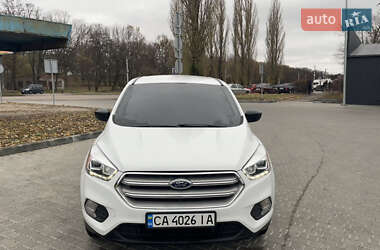 Внедорожник / Кроссовер Ford Escape 2018 в Кропивницком