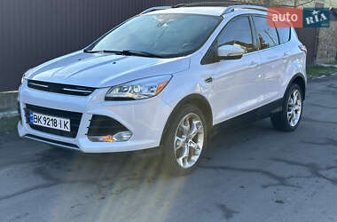 Внедорожник / Кроссовер Ford Escape 2014 в Ровно