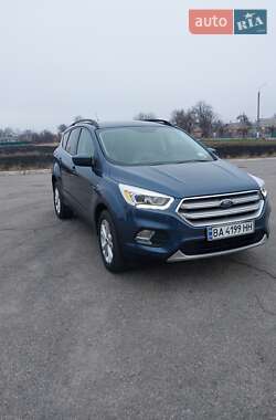 Внедорожник / Кроссовер Ford Escape 2018 в Малой Виске