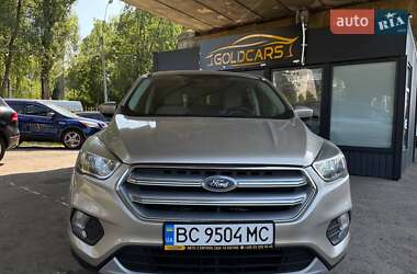 Внедорожник / Кроссовер Ford Escape 2017 в Львове