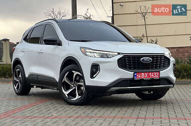 Внедорожник / Кроссовер Ford Escape 2023 в 