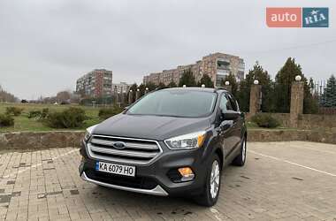 Внедорожник / Кроссовер Ford Escape 2017 в 