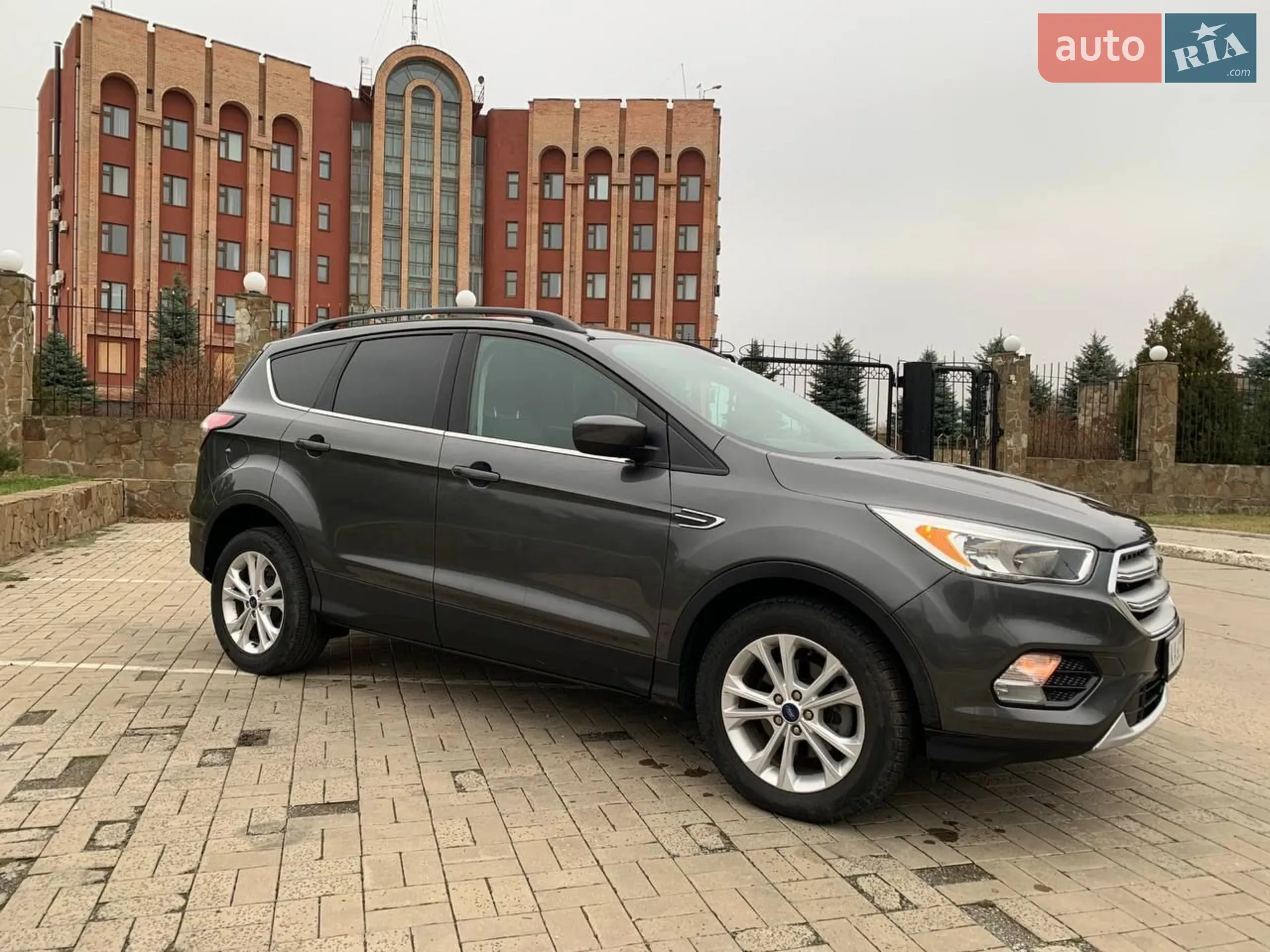 2017 Ford Escape - мініатюра 3