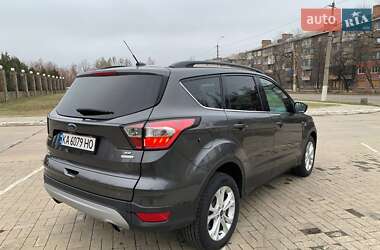 Внедорожник / Кроссовер Ford Escape 2017 в 