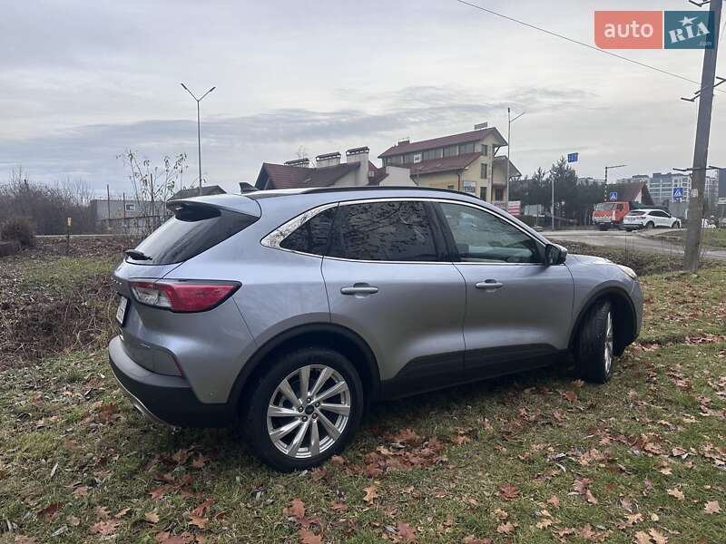 Внедорожник / Кроссовер Ford Escape 2022 в Ивано-Франковске