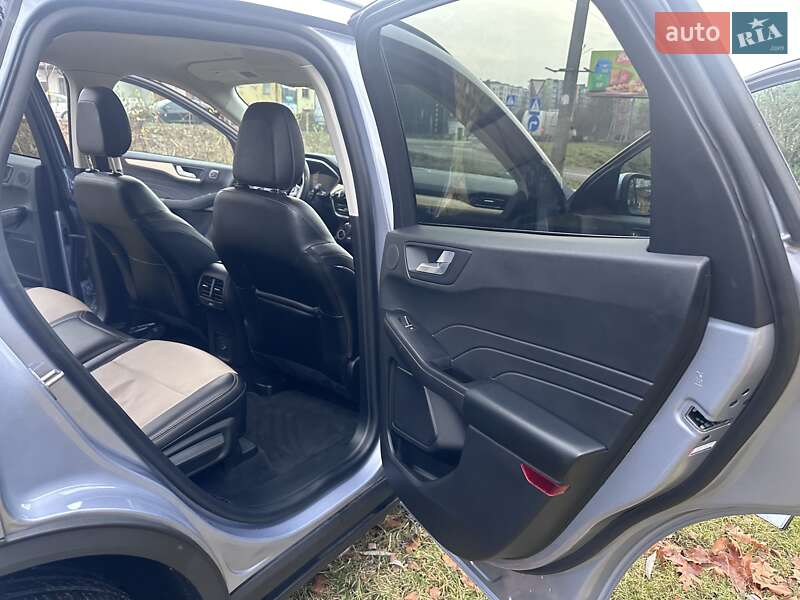 Внедорожник / Кроссовер Ford Escape 2022 в Ивано-Франковске