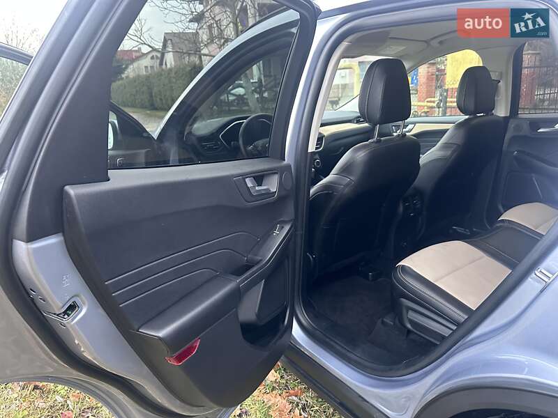 Внедорожник / Кроссовер Ford Escape 2022 в Ивано-Франковске