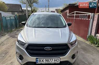 Позашляховик / Кросовер Ford Escape 2017 в Ізяславі