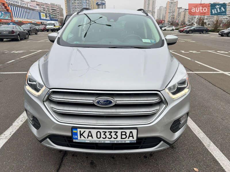 Внедорожник / Кроссовер Ford Escape 2018 в Киеве