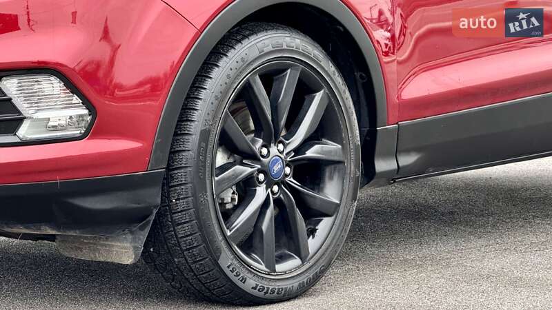 Внедорожник / Кроссовер Ford Escape 2016 в Белой Церкви