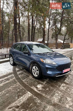 Внедорожник / Кроссовер Ford Escape 2020 в Киеве