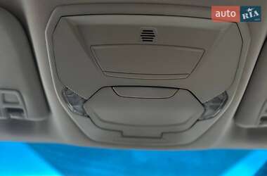 Внедорожник / Кроссовер Ford Escape 2016 в 