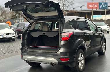 Внедорожник / Кроссовер Ford Escape 2016 в 