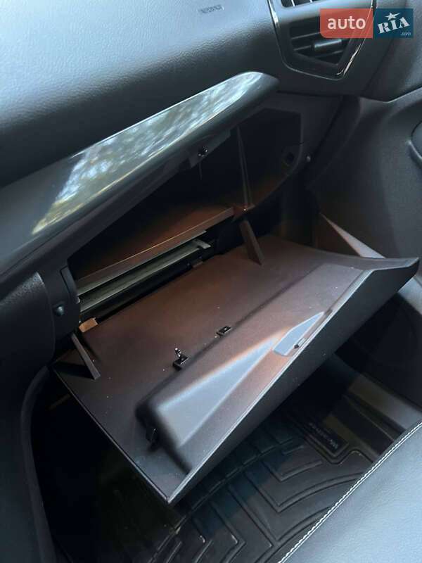 Позашляховик / Кросовер Ford Escape 2015 в Києві