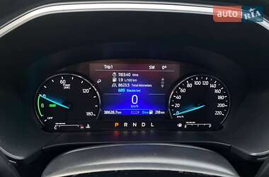 Внедорожник / Кроссовер Ford Escape 2022 в 