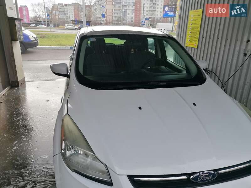 Внедорожник / Кроссовер Ford Escape 2012 в Киеве