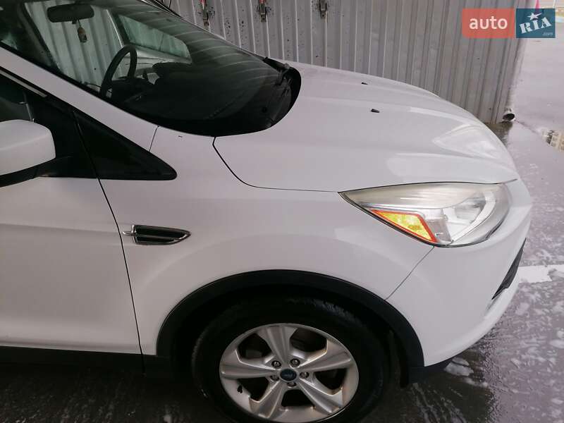 Внедорожник / Кроссовер Ford Escape 2012 в Киеве