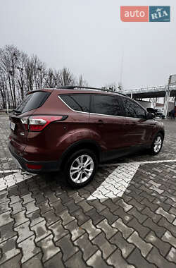 Внедорожник / Кроссовер Ford Escape 2017 в Виннице