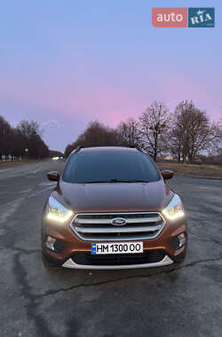 Внедорожник / Кроссовер Ford Escape 2017 в Сумах