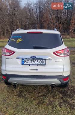 Внедорожник / Кроссовер Ford Escape 2014 в Рогатине