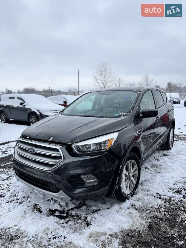 Позашляховик / Кросовер Ford Escape 2017 в Львові