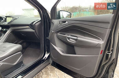 Внедорожник / Кроссовер Ford Escape 2015 в 